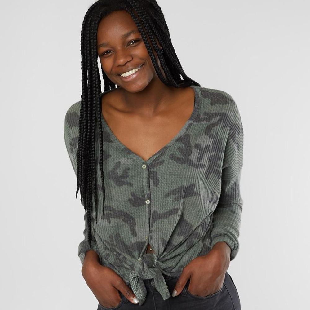 BKE Camo Waffle Knit Top